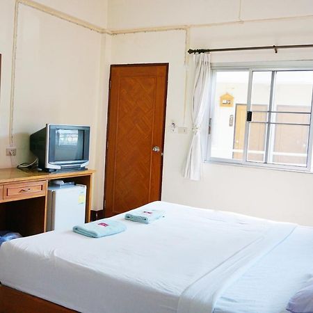 Safe House Court Hotel Chiang Mai Buitenkant foto