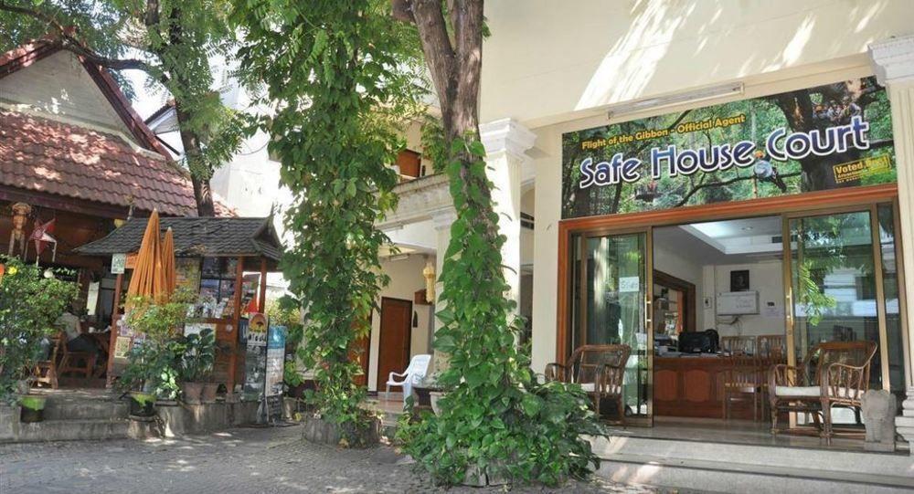 Safe House Court Hotel Chiang Mai Buitenkant foto