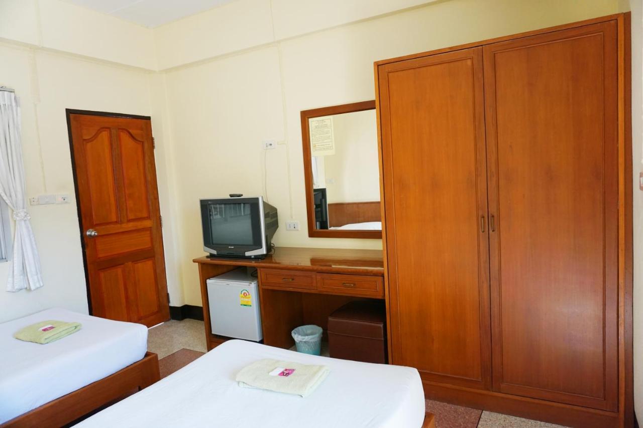 Safe House Court Hotel Chiang Mai Buitenkant foto